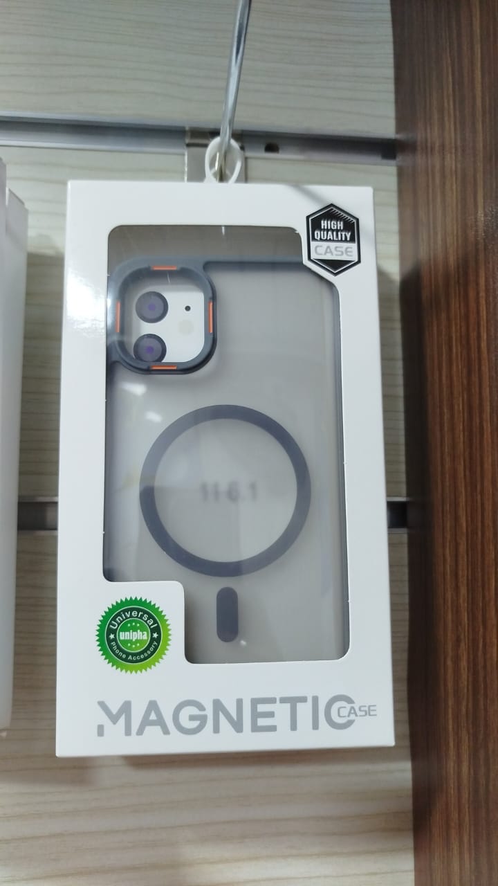 11 STAND CASE